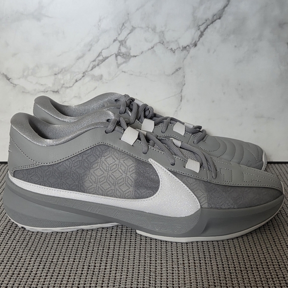 Nike Zoom Freak 5 TB Wolf Grey Mens Athletic Sneakers Shoes 10.5 - Picture 1 of 9